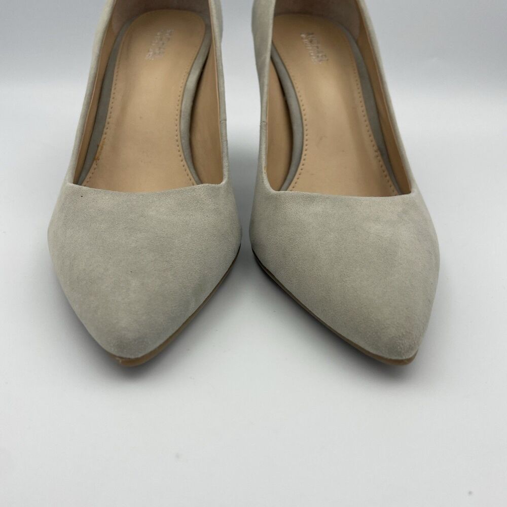 Michael Kors Dorothy Flex Pump Heels Size 7.5 Grey Suede Slip On Pointy Toe Shoe - Picture 3 of 9